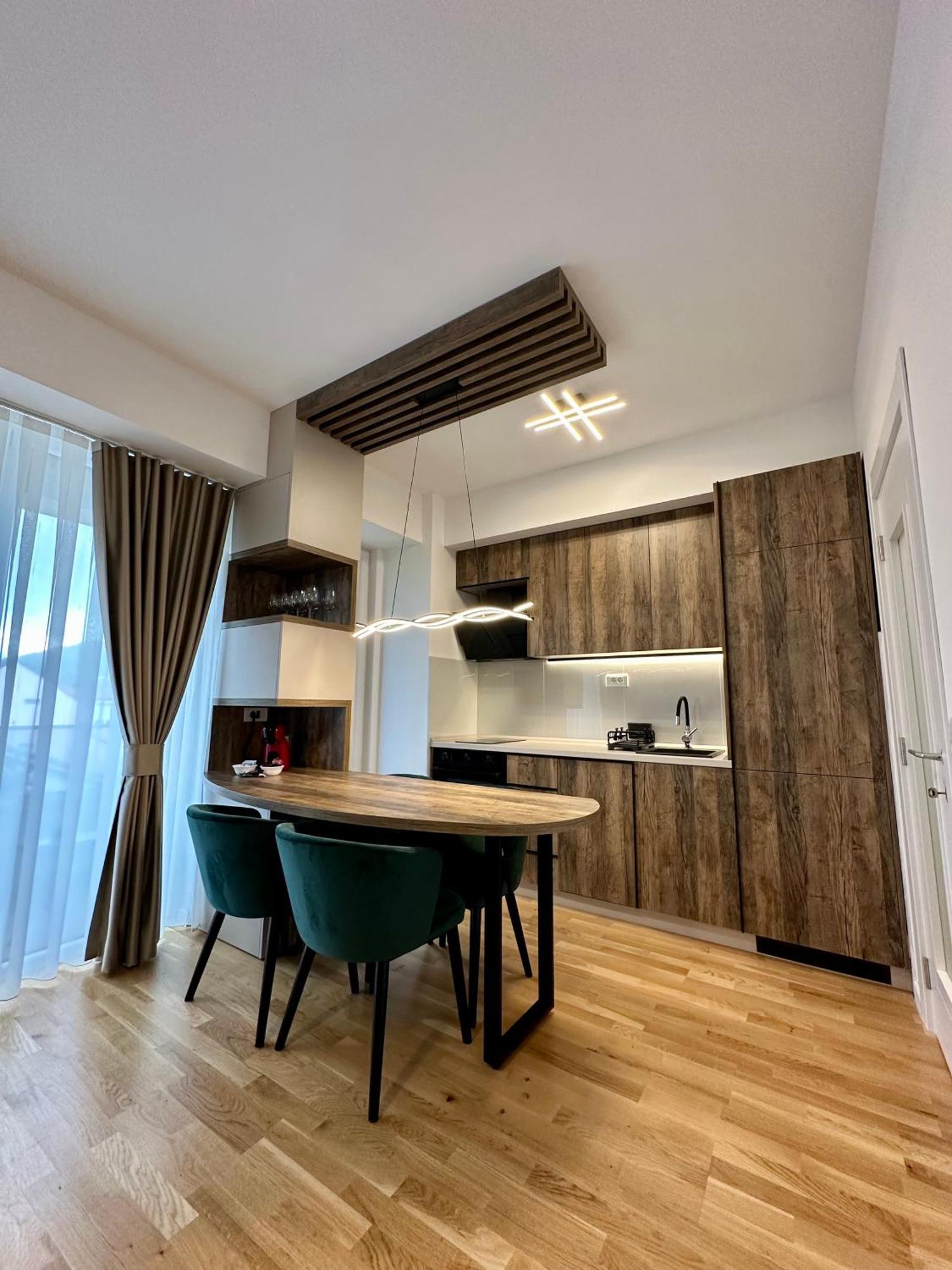 Downtown Riverside Apartments Скоп'є Екстер'єр фото