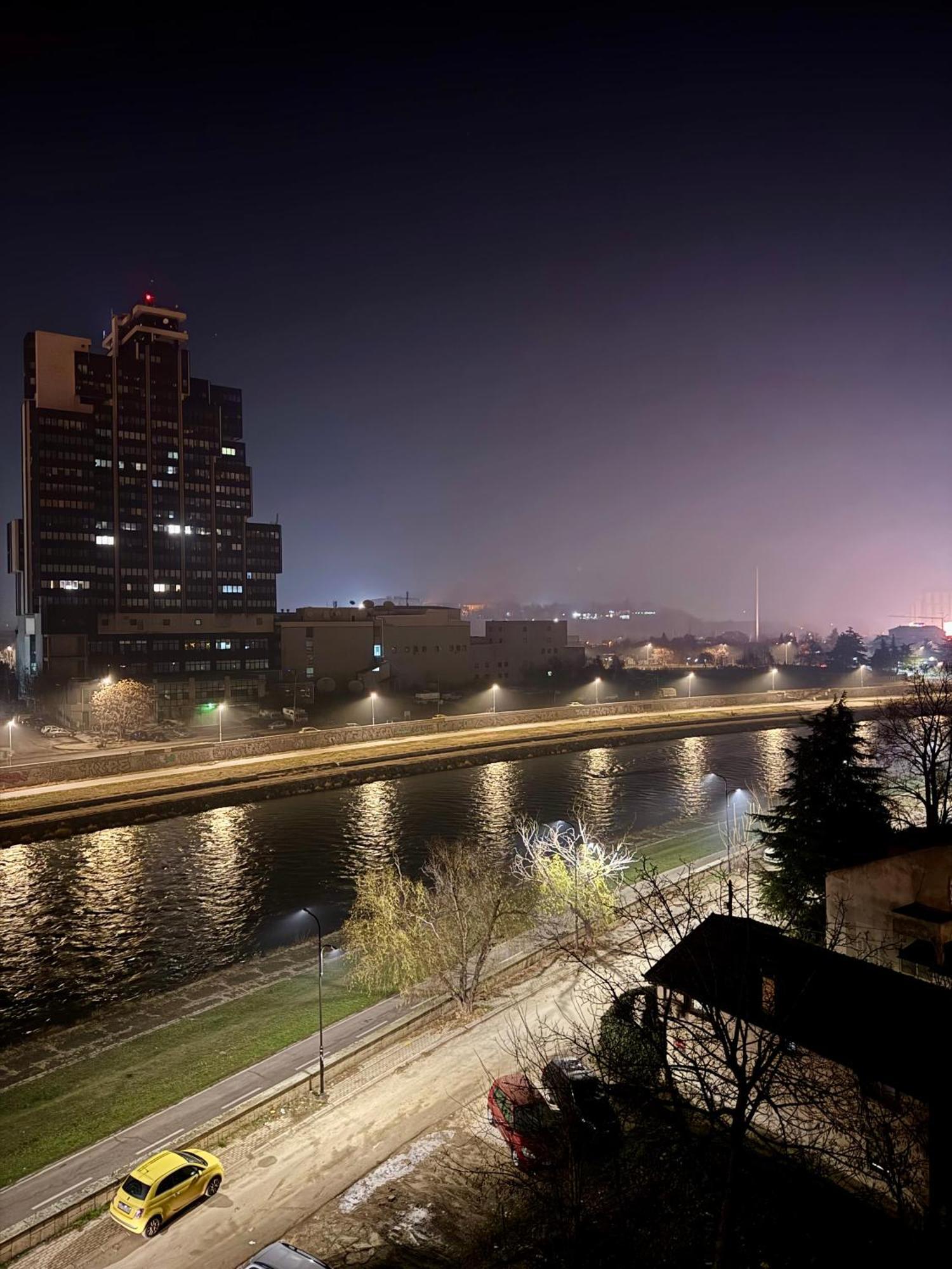 Downtown Riverside Apartments Скоп'є Екстер'єр фото